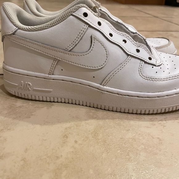 Used Air Force 1s for cheap price good condition box include In price - Picture 2 of 6